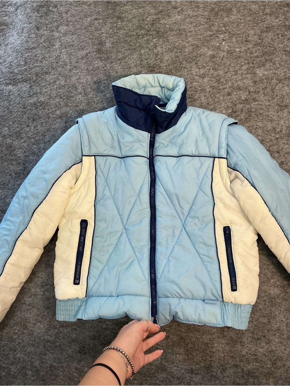 Mervyns Light Blue and Cream Quilted Puffer Jacket Size M